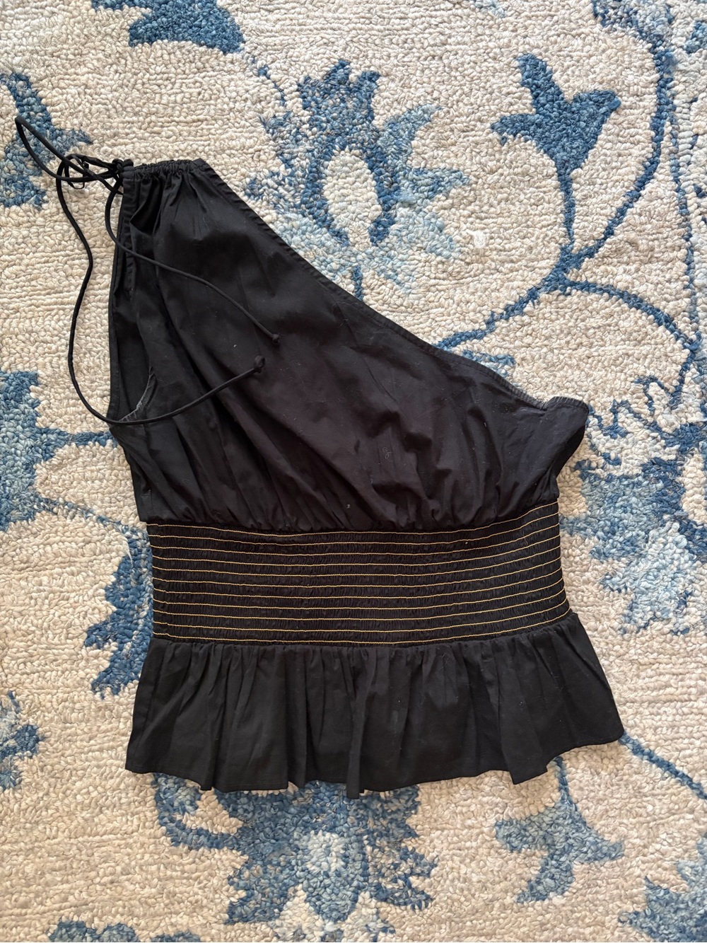 One-Shoulder Black Ruffle Hem Top with Yellow-Thread Waist